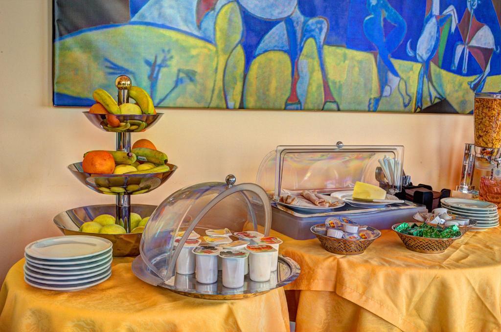 Hotel Liberta Palermo Bagian luar foto