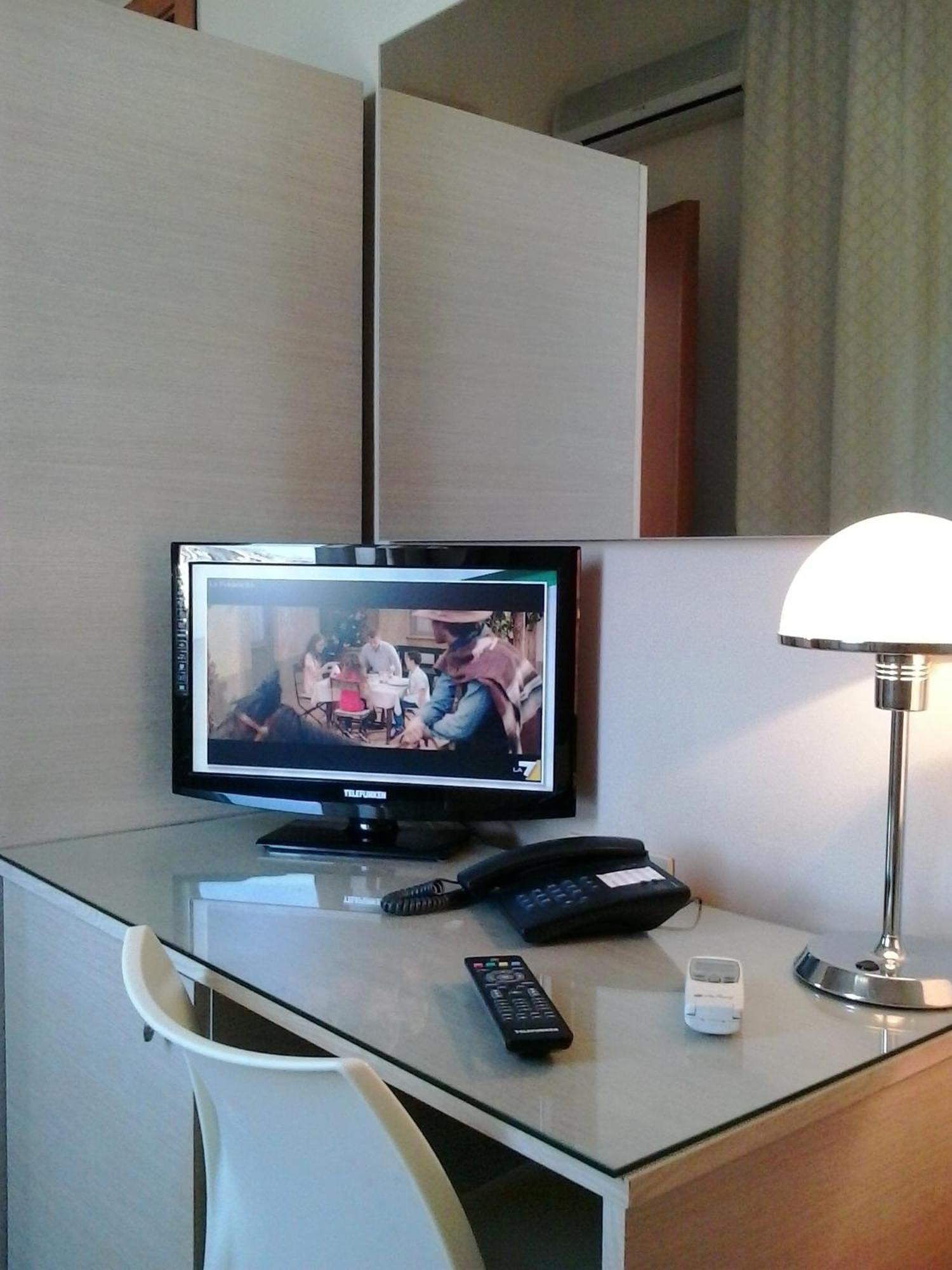 Hotel Liberta Palermo Ruang foto