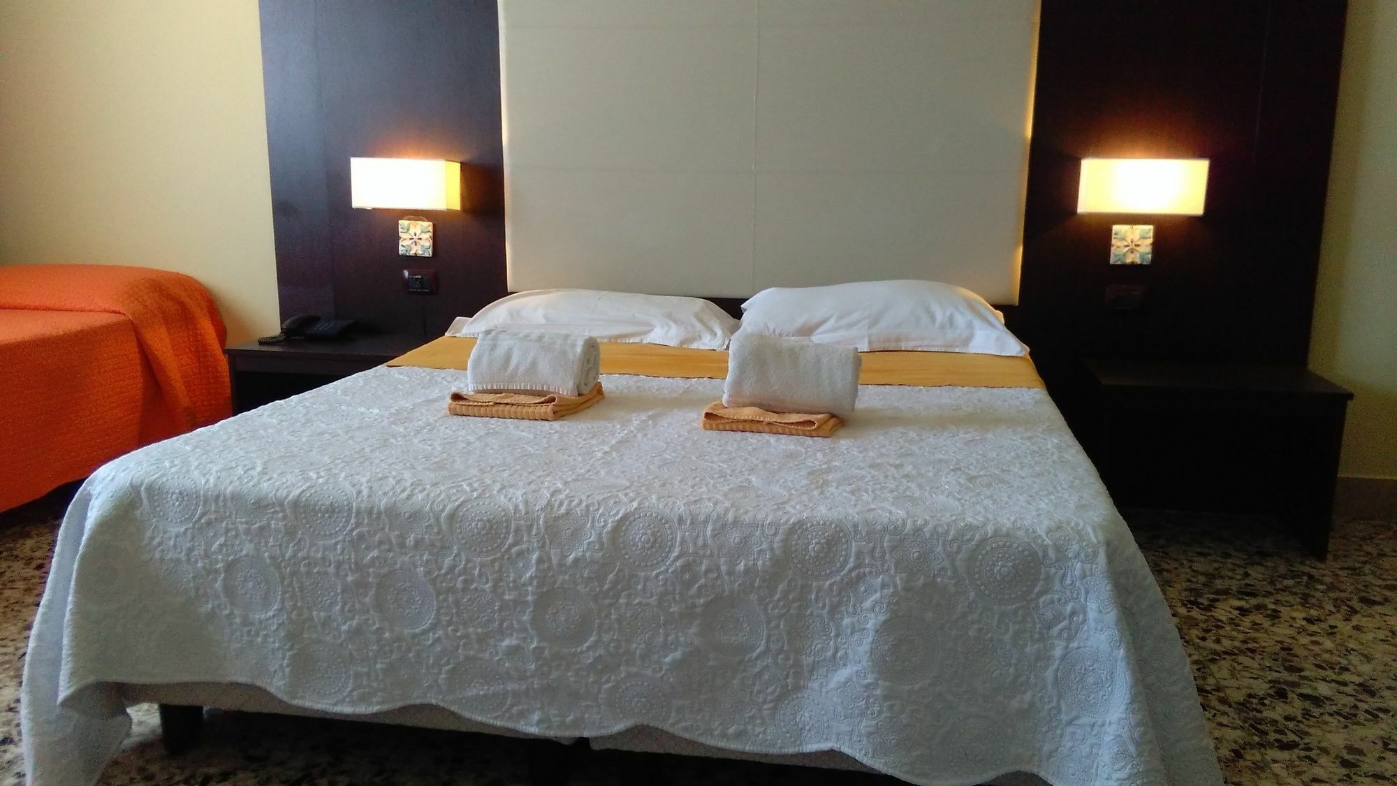 Hotel Liberta Palermo Bagian luar foto